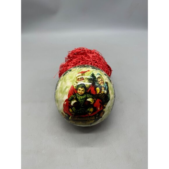 Williams-Sonoma Winter Wonderland Treasure Globe Papier-Mâché Santa kids READ - Picture 6 of 9